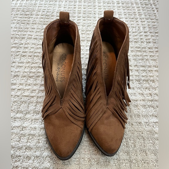 Coconuts by Matisse fringe booties - Picture 3 of 4